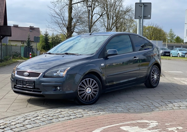 Ford Focus cena 10999 przebieg: 244000, rok produkcji 2005 z Golina małe 232
